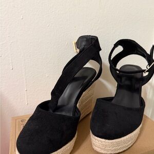 Elegant Black Platform Heels